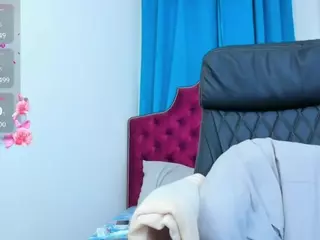 ninadee's Live Sex Cam Show