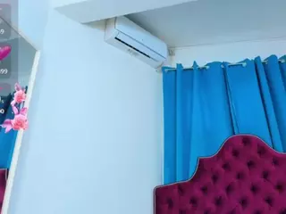 ninadee's Live Sex Cam Show