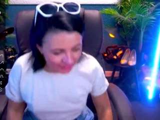 Living Woth A Milf camsoda dafnimon