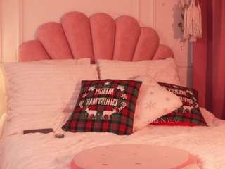 Live webcam model saritanice on Soda Cams