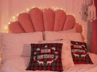 Live webcam model saritanice on Soda Cams