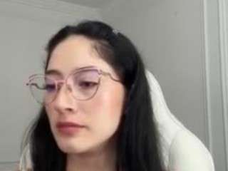 Live webcam model saritanice on Soda Cams