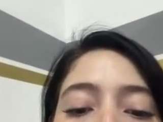 Live webcam model saritanice on Soda Cams