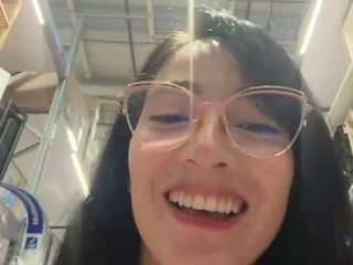 saritanice webcam model
