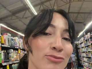 Saritanice's cam show statistics and live stream
