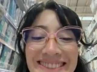 SaritaNice live webcam show