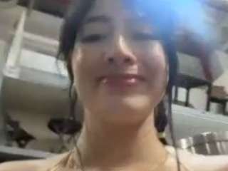 saritanice webcam model