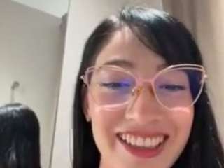 SaritaNice live cam