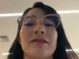 Saritanice's cam show statistics and live stream
