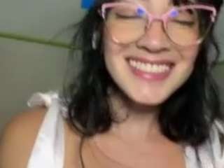 SaritaNice live cam