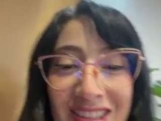 SaritaNice live cam