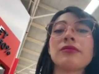 SaritaNice live cam
