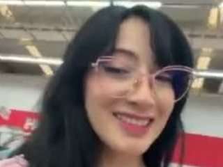SaritaNice live cam