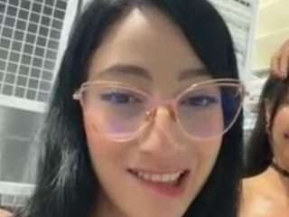 Saritanice's cam show statistics and live stream