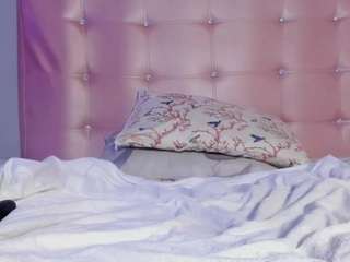 ArianaContee live webcam show