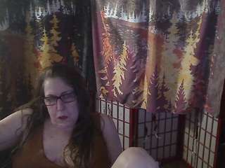 ireallysquirt live cam profile