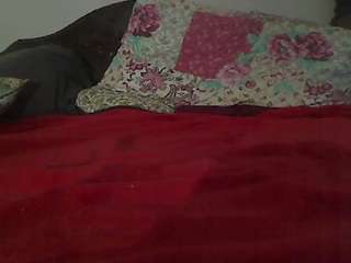 ireallysquirt live cam profile