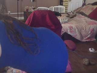 ireallysquirt live cam preview