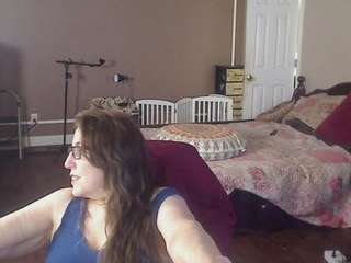 ireallysquirt live cam preview