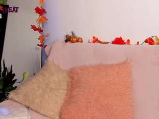 Watch CamSoda's captivating Mariham in her luscious live exhibition mariham from CamSoda