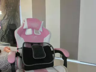 Mia wilddoll's Live Sex Cam Show