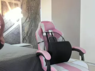 Mia wilddoll's Live Sex Cam Show
