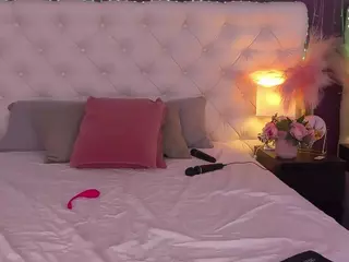 millie-michelle's Live Sex Cam Show