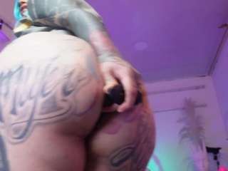 Live webcam model angelacianuro on Soda Cams