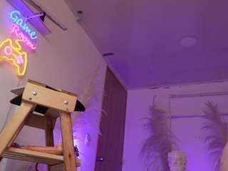 Live webcam model angelacianuro on Soda Cams