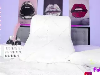 Chantall Ripoll's Live Sex Cam Show