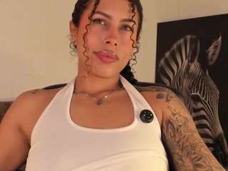 SarahInk live cam preview