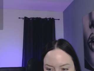 tiabella's CamSoda show and profile