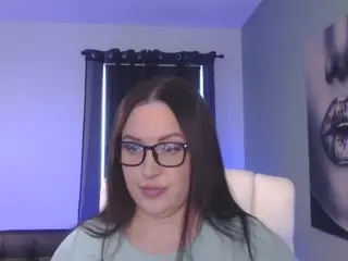 TiaBella's Live Sex Cam Show