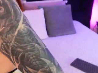 mariianna-lopez's CamSoda show and profile