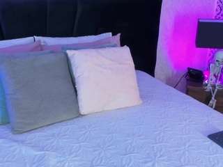 Mari The Perfect Tits live webcam show