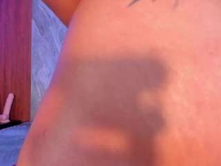 isabelredrose's CamSoda show and profile