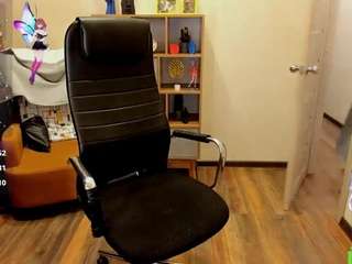 ghostly-temptati... Live Webcam on CamSoda