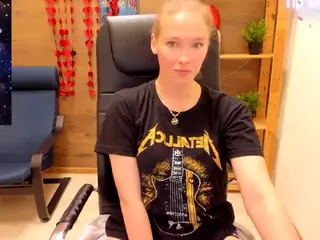 ghostly-temptation's Live Sex Cam Show