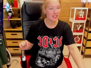 ghostly-temptation's Live Sex Cam Show