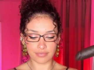 dani-moore Live Webcam on CamSoda