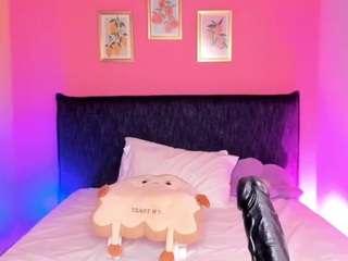  dani-moore chat room