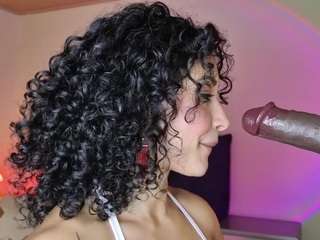 Dani-Moore live cam preview