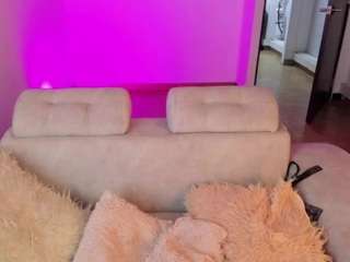 isa-santos Live Webcam on CamSoda