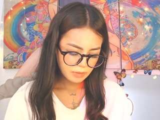 Petitelumiere live cam preview