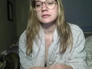 prettykitty1928's Live Sex Cam Show