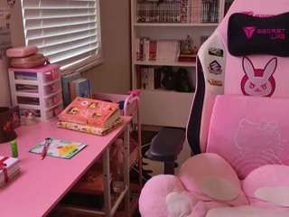 Hotpinkcheeto