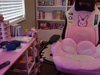 hotpinkcheeto Live Webcam on CamSoda