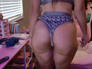 Hotpinkcheeto