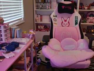 hotpinkcheeto