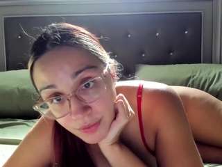 hotpinkcheeto webcam model